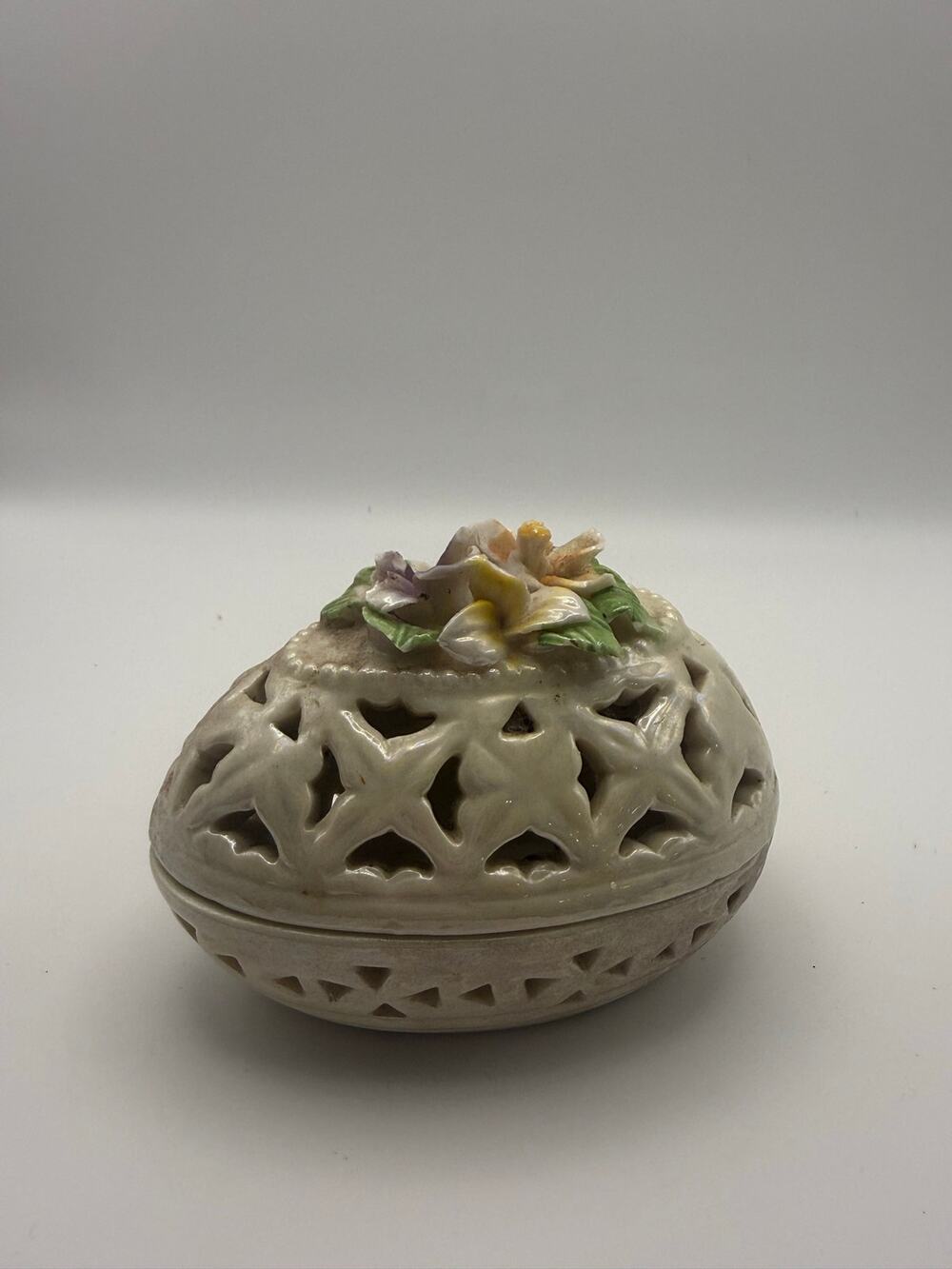 Vintage Reticulated Ceramic Egg Trinket Box Pierced 3D Floral Lid Off-White